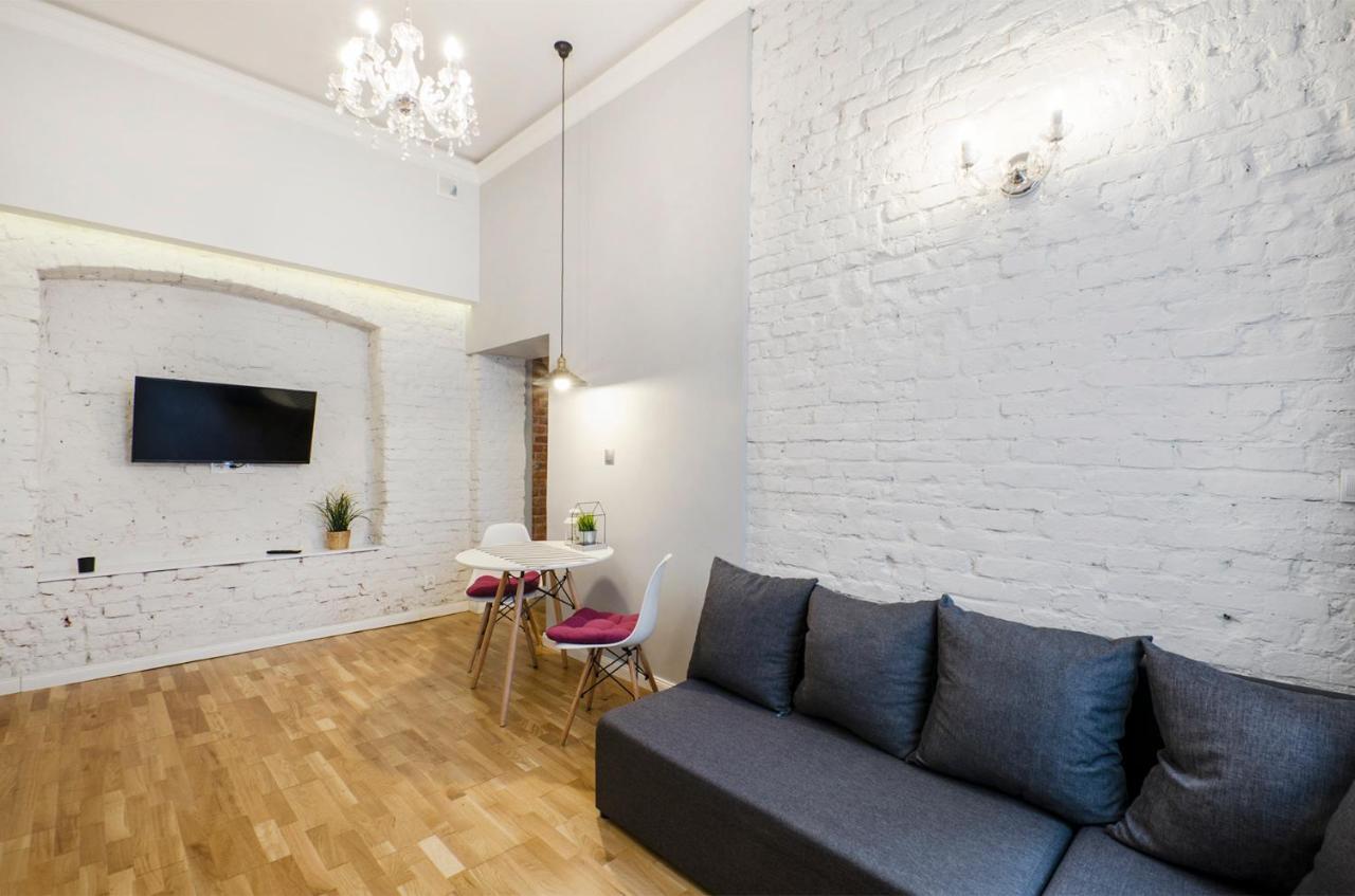 Standard Apartment On 6 Sierpnia Łódź Esterno foto