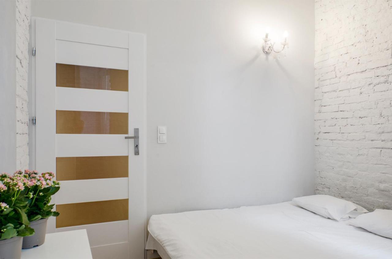 Standard Apartment On 6 Sierpnia Łódź Esterno foto
